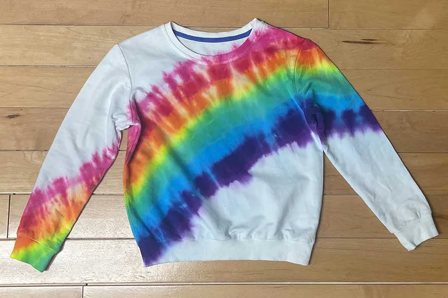 How to Tie Dye Sweatshirt