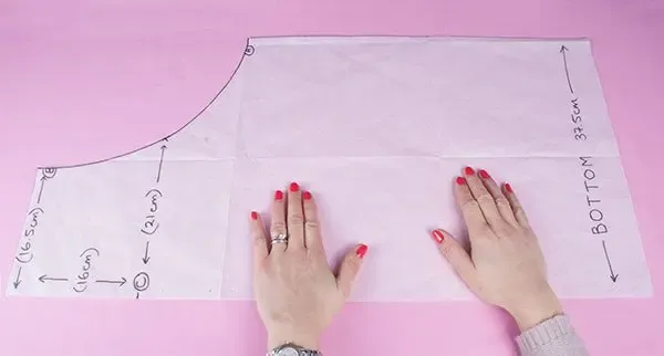 Measure your body first to sew a apron