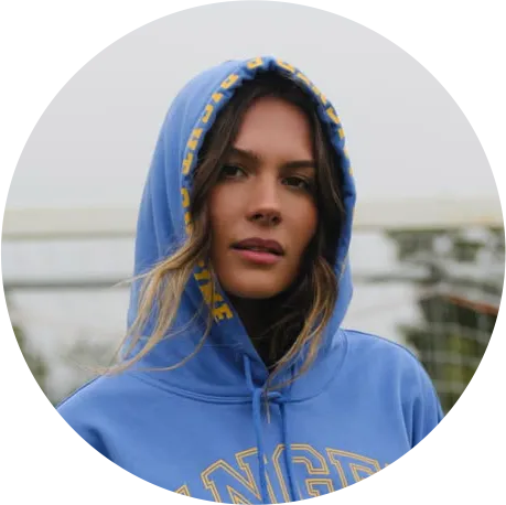 Elena R.