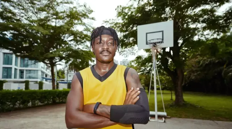 Basketball Players Wear Arm Sleeves (1)