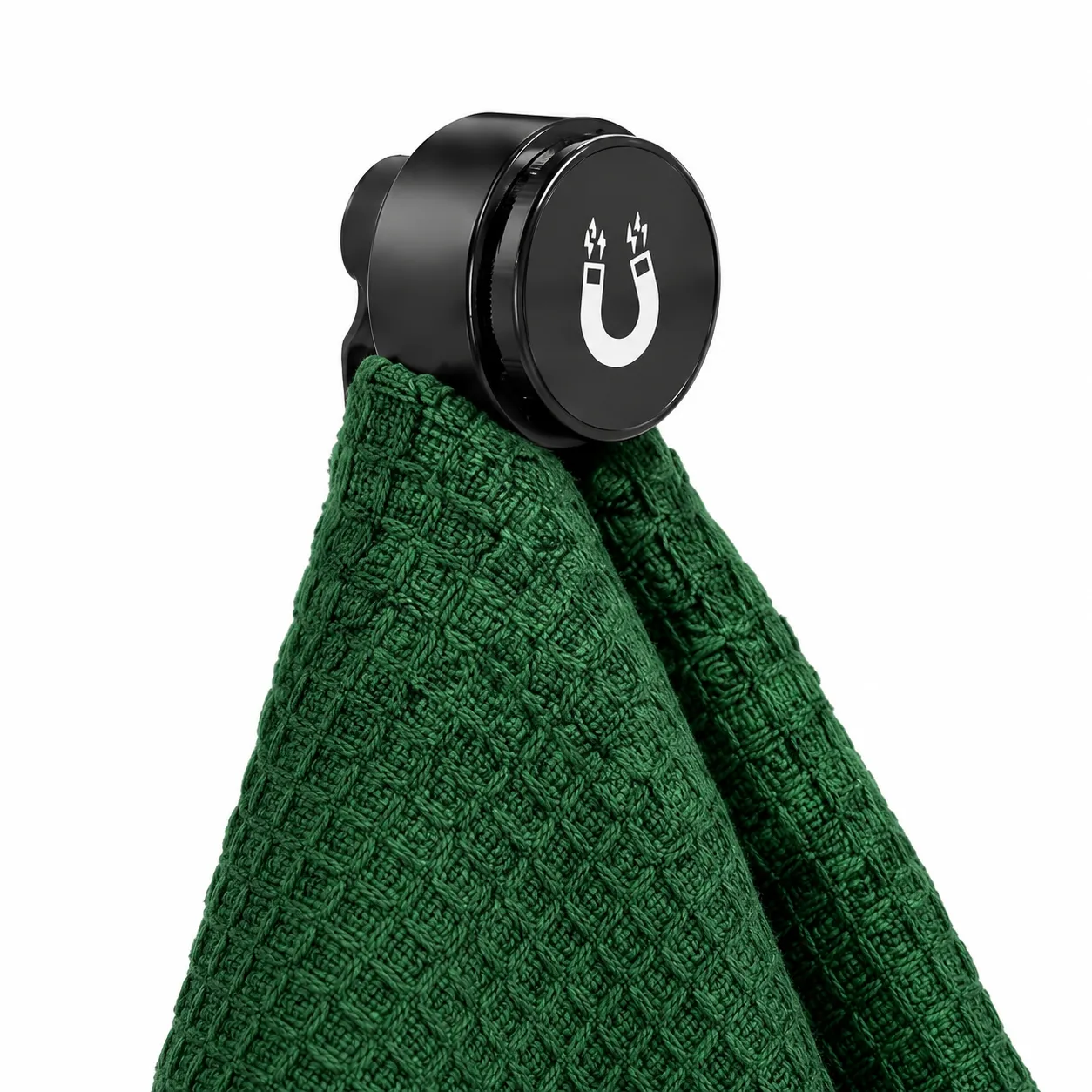Golf towel with magnetic clip